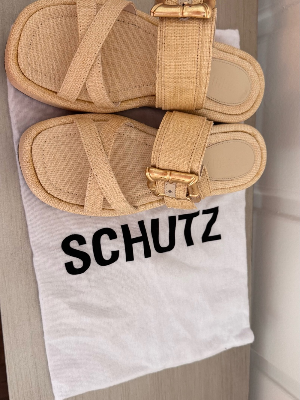 SCHUTZ Lola flatform sandals 👡